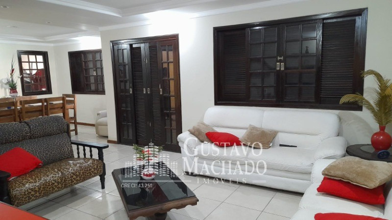Imagem Casa com 3 Quartos à Venda, 280 m² em Santa Rosa - Barra Mansa
