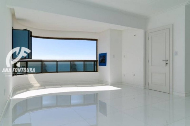 Imagem Apartamento com 3 Quartos à Venda, 110 m² em Centro - Balneário Camboriú