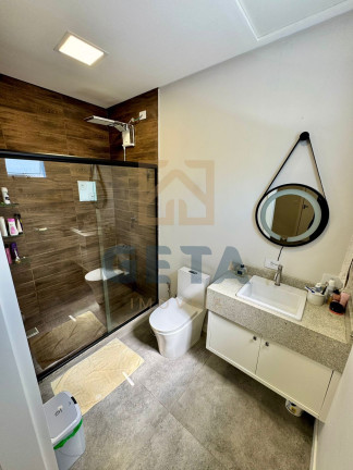 Imagem Sobrado com 2 Quartos à Venda, 167 m² em Rio Pequeno - Camboriú