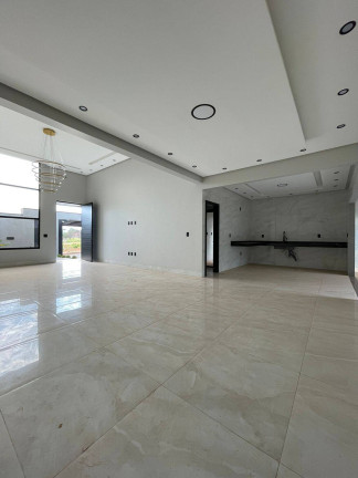 Imagem Casa com 3 Quartos à Venda, 328 m² em Turista Ii - Caldas Novas Imagem Casa com 3 Quartos à Venda, 328 m² em Turista Ii - Caldas Novas