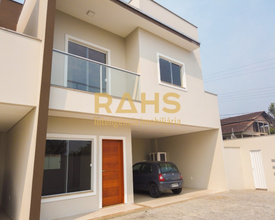 Imagem Casa com 3 Quartos à Venda, 154 m² em Bom Retiro - Joinville Imagem Casa com 3 Quartos à Venda, 154 m² em Bom Retiro - Joinville