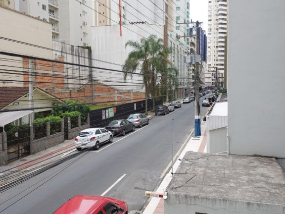 Imagem Apartamento com 2 Quartos à Venda, 70 m² em Centro - Balneário Camboriú
