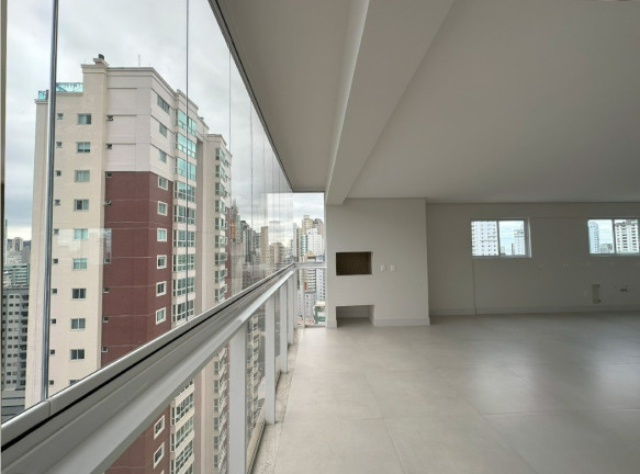 Imagem Apartamento com 3 Quartos à Venda, 189 m² em Centro - Balneário Camboriú