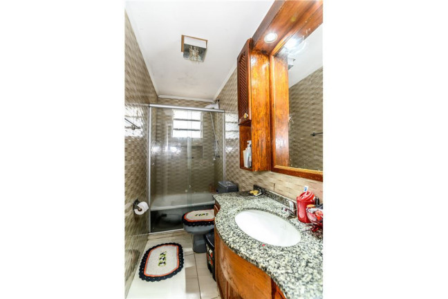 Imagem Imóvel com 1 Quarto à Venda, 44 m² em Vila Ipiranga - Porto Alegre Imagem Imóvel com 1 Quarto à Venda, 44 m² em Vila Ipiranga - Porto Alegre