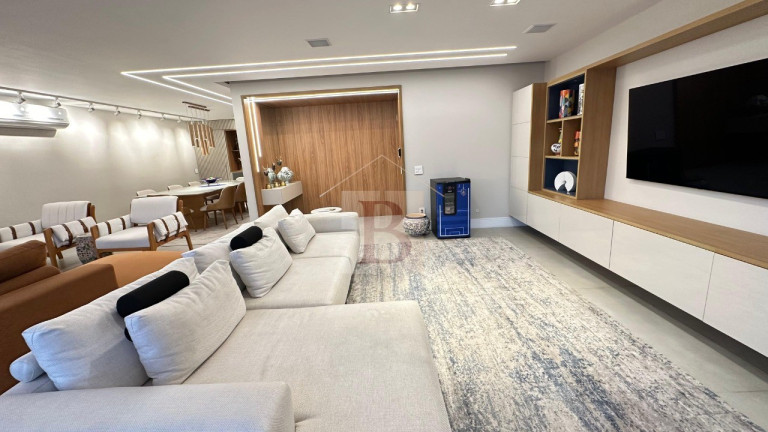 Imagem Imóvel com 4 Quartos à Venda, 250 m² em Icaraí - Niterói