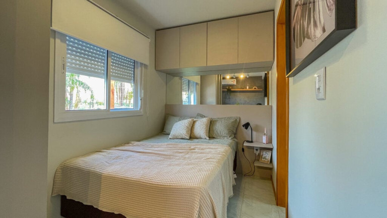 Imagem Imóvel com 2 Quartos à Venda, 44 m² em Hípica - Porto Alegre Imagem Imóvel com 2 Quartos à Venda, 44 m² em Hípica - Porto Alegre