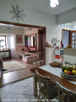 Casa com 4 Quartos à Venda, 220 m² em Parque São Jorge - Taubaté