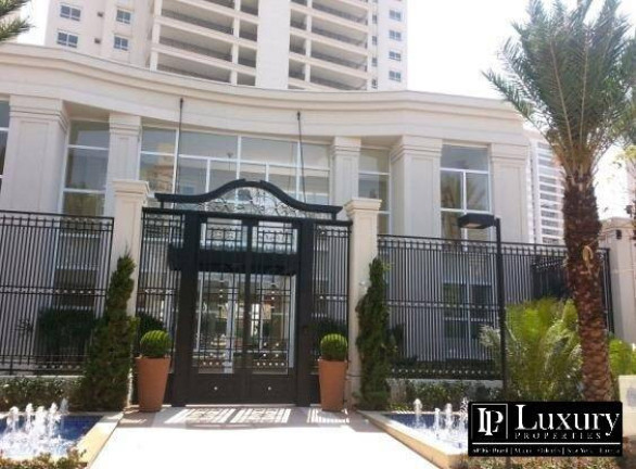Apartamento com 4 Quartos à Venda, 250 m² em Aclimação - São Paulo