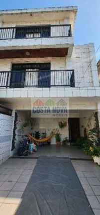Imagem Casa com 6 Quartos à Venda, 279 m²