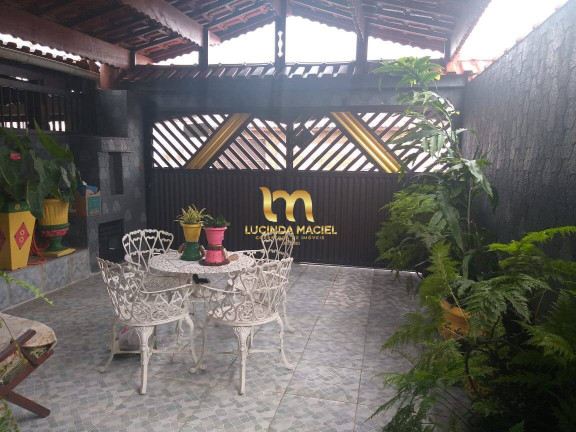 Imagem Casa com 3 Quartos à Venda, 210 m² em Maracanã - Praia Grande