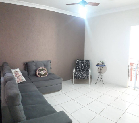 Imagem Casa com 3 Quartos à Venda, 250 m² em Jardim Itamarati - Botucatu