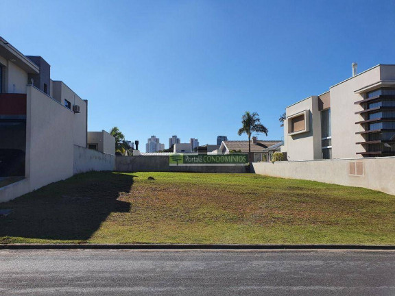 Imagem Terreno à Venda, 871 m² em Campo Comprido - Curitiba