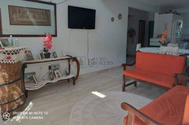 Imagem Casa com 5 Quartos à Venda, 295 m² em Nova Esperança - Balneário Camboriú