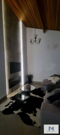 Imagem Casa de Condomínio com 3 Quartos à Venda, 453 m² em Jardim Ana Estela - Carapicuíba