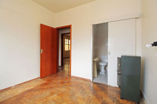 Imagem Imóvel com 3 Quartos à Venda, 86 m² em Vila Ipiranga - Porto Alegre Imagem Imóvel com 3 Quartos à Venda, 86 m² em Vila Ipiranga - Porto Alegre