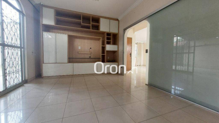 Imagem Casa com 6 Quartos à Venda, 315 m² em Setor Leste Universitário - Goiânia Imagem Casa com 6 Quartos à Venda, 315 m² em Setor Leste Universitário - Goiânia