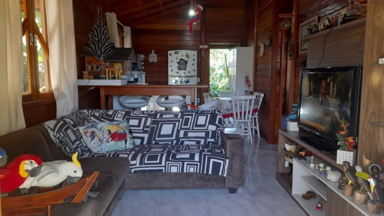 Imagem Casa com 2 Quartos à Venda, 448 m² em Cachoeira Do Bom Jesus - Florianópolis