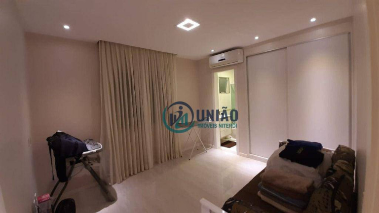 Imagem Casa com 4 Quartos à Venda, 180 m² em Itaipu - Niterói Imagem Casa com 4 Quartos à Venda, 180 m² em Itaipu - Niterói