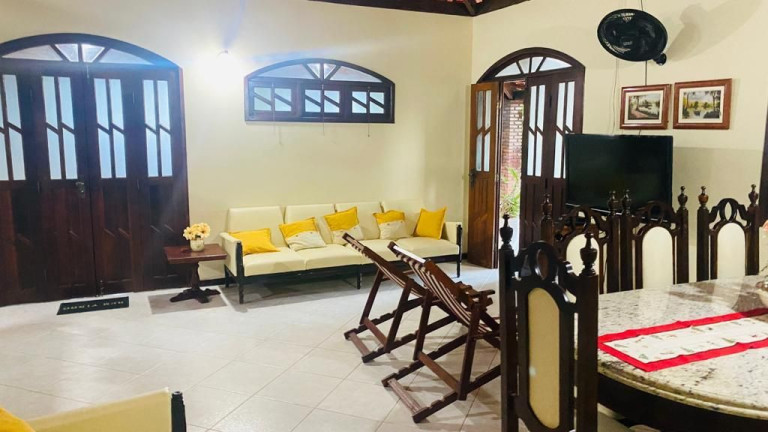 Imagem Casa com 5 Quartos à Venda, 350 m² em Barra Do Jacuípe - Camaçari Imagem Casa com 5 Quartos à Venda, 350 m² em Barra Do Jacuípe - Camaçari