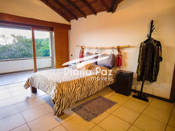 Imagem Casa com 4 Quartos à Venda, 355 m² em João Fernandes - Búzios Imagem Casa com 4 Quartos à Venda, 355 m² em João Fernandes - Búzios