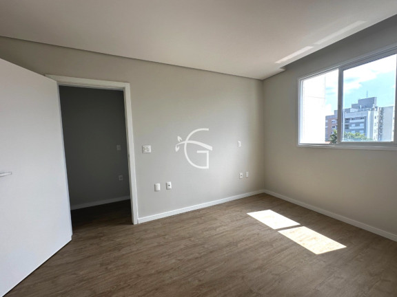 Imagem Imóvel com 3 Quartos à Venda, 185 m² em Costa E Silva - Joinville Imagem Imóvel com 3 Quartos à Venda, 185 m² em Costa E Silva - Joinville