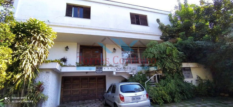 Sobrado com 5 Quartos para Alugar, 600 m² em Jardim Guedala - São Paulo
