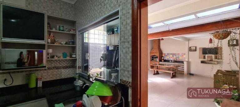 Imagem Sobrado com 3 Quartos à Venda, 192 m² em Vila Galvão - Guarulhos Imagem Sobrado com 3 Quartos à Venda, 192 m² em Vila Galvão - Guarulhos