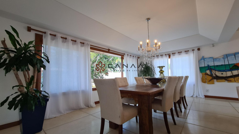 Imagem Casa com 9 Quartos à Venda, 472 m² em Ferradura - Armação Dos Búzios Imagem Casa com 9 Quartos à Venda, 472 m² em Ferradura - Armação Dos Búzios