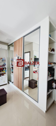 Imagem Casa com 3 Quartos à Venda, 200 m² em Corrego Grande - Florianópolis