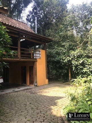 Imagem Casa com 3 Quartos à Venda, em Camburi - São Sebastião Imagem Casa com 3 Quartos à Venda, em Camburi - São Sebastião
