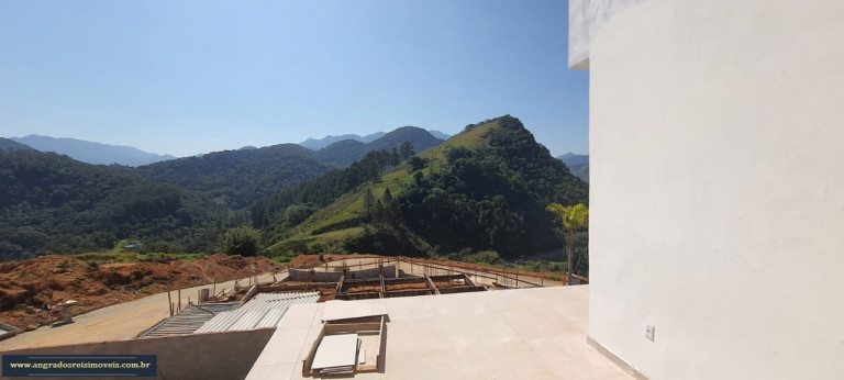 Imagem Casa com 1 Quarto à Venda, 400 m² em Campo Grande - Rio De Janeiro Imagem Casa com 1 Quarto à Venda, 400 m² em Campo Grande - Rio De Janeiro
