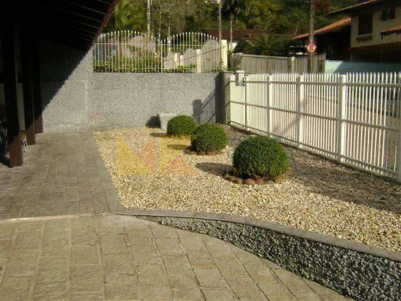 Imagem Casa com 3 Quartos à Venda, 195 m² em Velha - Blumenau Imagem Casa com 3 Quartos à Venda, 195 m² em Velha - Blumenau