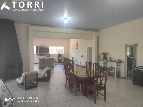 Imagem Imóvel com 4 Quartos à Venda, em Piraporinha - Salto De Pirapora Imagem Imóvel com 4 Quartos à Venda, em Piraporinha - Salto De Pirapora