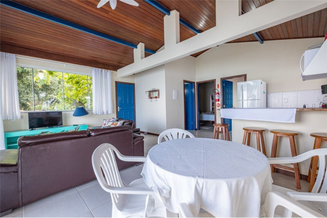 Imagem Casa com 7 Quartos à Venda, em Ribeirão Da Ilha - Florianópolis Imagem Casa com 7 Quartos à Venda, em Ribeirão Da Ilha - Florianópolis