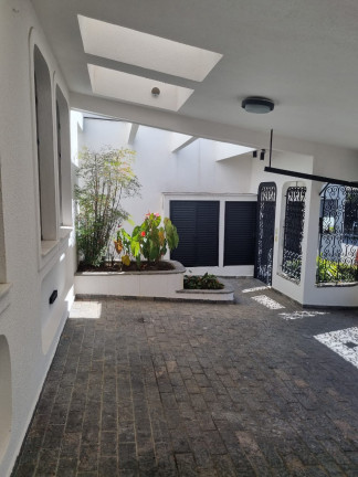 Casa com 4 Quartos para Alugar, 318 m² em Vila Monumento - São Paulo