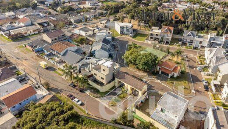Imagem Sobrado com 3 Quartos à Venda, 167 m² em Pinheirinho - Curitiba Imagem Sobrado com 3 Quartos à Venda, 167 m² em Pinheirinho - Curitiba