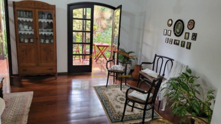Imagem Casa com 3 Quartos à Venda, 495 m² em Vila Rosália - Guarulhos Imagem Casa com 3 Quartos à Venda, 495 m² em Vila Rosália - Guarulhos