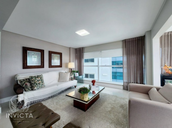 Imagem Apartamento com 3 Quartos à Venda, 200 m² em Centro - Balneário Camboriú