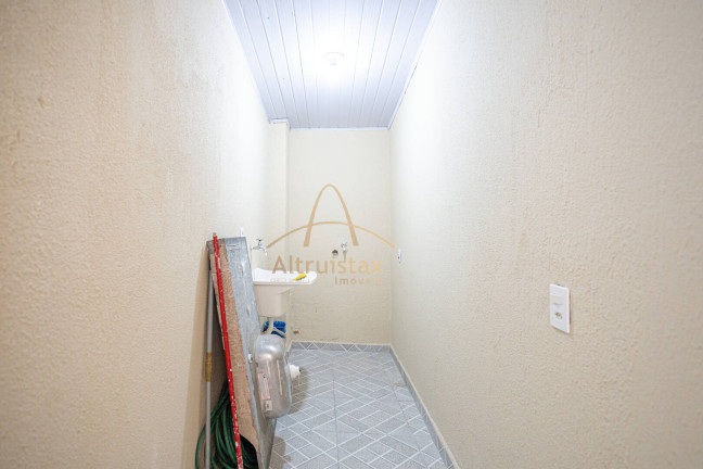 Imagem Casa com 5 Quartos à Venda, 240 m² em Bandeiras - Osasco Imagem Casa com 5 Quartos à Venda, 240 m² em Bandeiras - Osasco