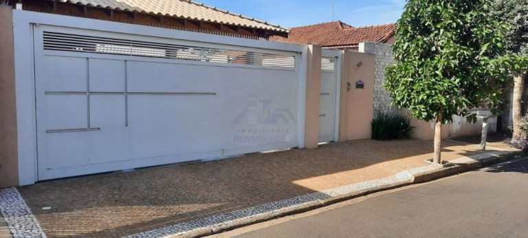 Imagem Casa com 3 Quartos à Venda, 200 m² em Centro - Guararapes Imagem Casa com 3 Quartos à Venda, 200 m² em Centro - Guararapes