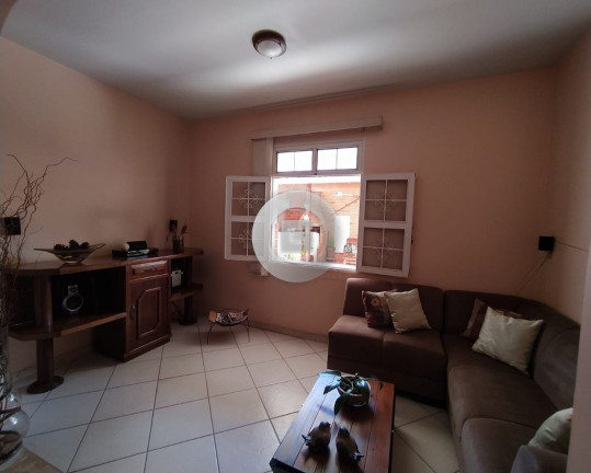 Imagem Casa com 5 Quartos à Venda, 360 m² em Vila Mauricéia - Montes Claros