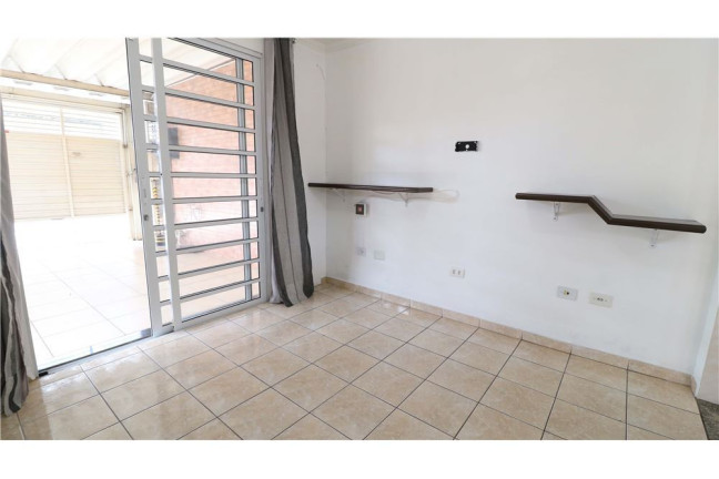 Imagem Casa com 2 Quartos à Venda, em Campo Limpo - São Paulo Imagem Casa com 2 Quartos à Venda, em Campo Limpo - São Paulo