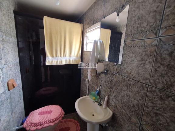 Imagem Casa com 2 Quartos à Venda, 300 m² em Nossa Senhora Da Abadia - Uberaba Imagem Casa com 2 Quartos à Venda, 300 m² em Nossa Senhora Da Abadia - Uberaba