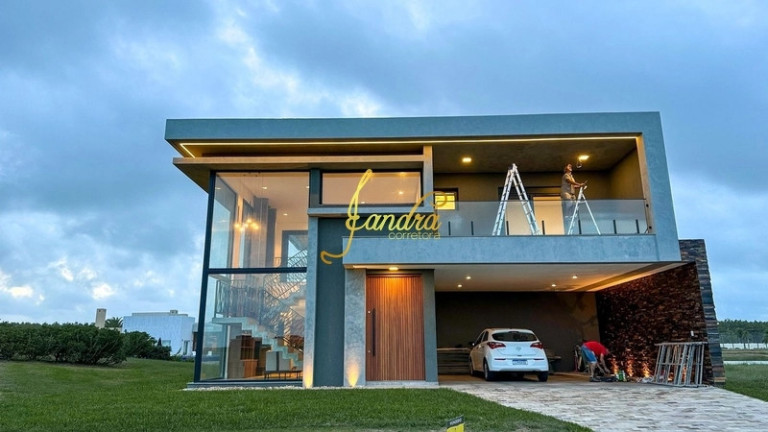 Casa de Condomínio com 4 Quartos à Venda, 390 m² em Capao Novo Posto 9 Village - Capão Da Canoa