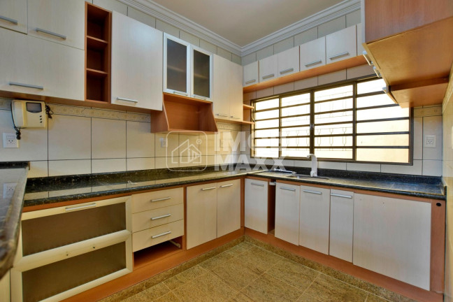 Imagem Casa com 3 Quartos à Venda, 128 m² em Guará Ii - Brasília Imagem Casa com 3 Quartos à Venda, 128 m² em Guará Ii - Brasília