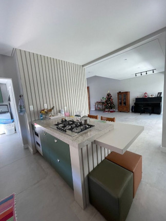 Imagem Casa com 4 Quartos à Venda, 300 m² em Eusébio - Eusébio Imagem Casa com 4 Quartos à Venda, 300 m² em Eusébio - Eusébio