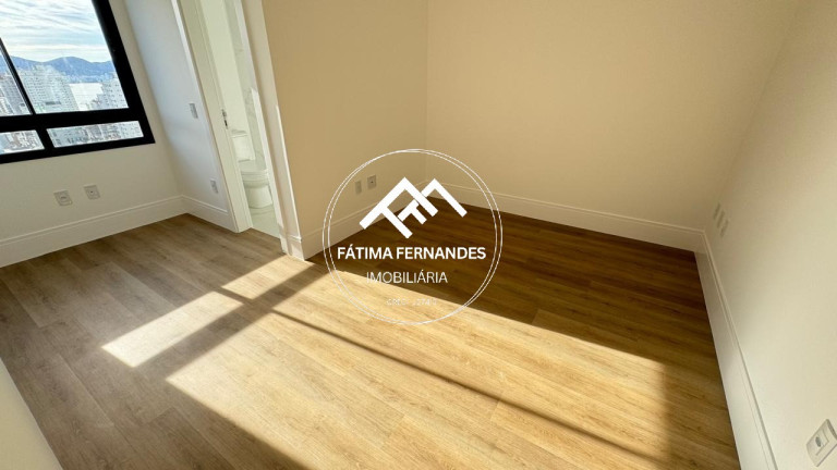 Imagem Apartamento com 4 Quartos à Venda, 180 m² em Meia Praia - Itapema Imagem Apartamento com 4 Quartos à Venda, 180 m² em Meia Praia - Itapema