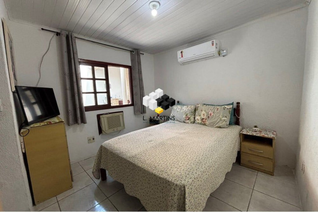 Imagem Casa com 2 Quartos à Venda, 98 m² em Guajuviras - Canoas Imagem Casa com 2 Quartos à Venda, 98 m² em Guajuviras - Canoas
