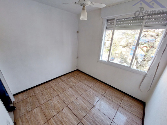 Imagem Imóvel com 2 Quartos à Venda, 46 m² em Cristal - Porto Alegre Imagem Imóvel com 2 Quartos à Venda, 46 m² em Cristal - Porto Alegre