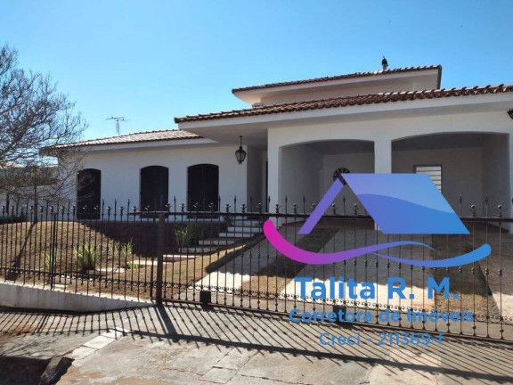 Imagem Casa com 4 Quartos à Venda, 648 m² em Botucatu Imagem Casa com 4 Quartos à Venda, 648 m² em Botucatu